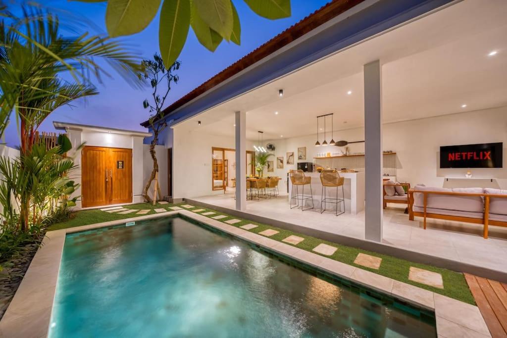 Nido Villa Canggu (Bali)